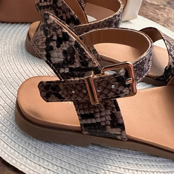 Express Snakeskin “New” sandals size 5 🖤🤎 - Picture 12 of 13